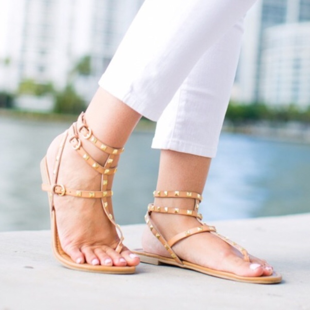 Betseyville Philo Nude Rockstud Sandal